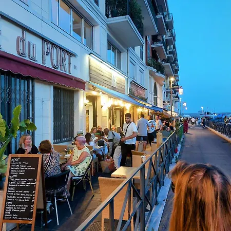 Port Lympia Lovely With Balcony & Ac