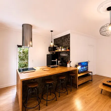 Port De - 2 Pieces Avec Jardin - 4 Personnes Apartment *