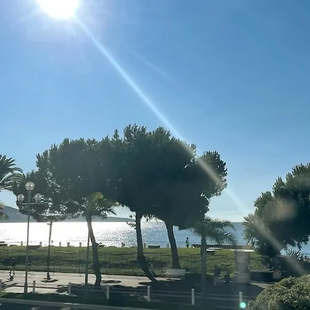 Promenade Sea View 2 Bedrooms, Ac, Wifi
