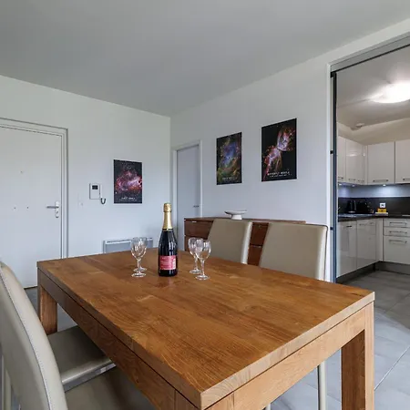 Charming 1 Bdr In The Center Nice