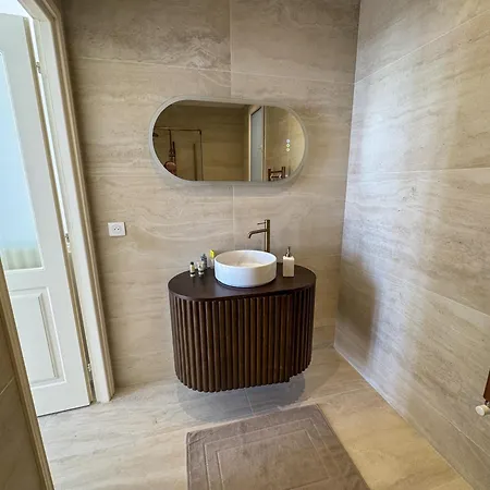 Bourgeois Sea View Promenade Des Apartment *