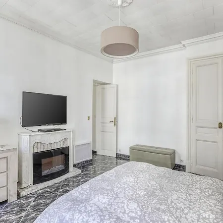 In Near Beaches Apartment *
