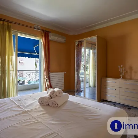 Spacious With Terrace In The Cimiez District Nice