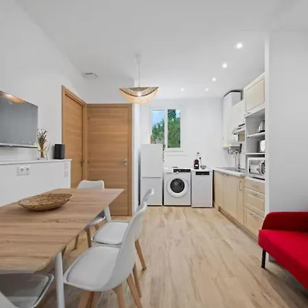 Mont Boron - 4 Bedrooms Near The Port Apartment *
