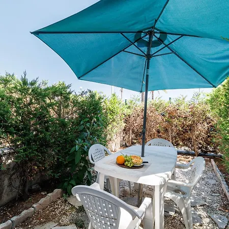 My Casa - Prom 193-a - In Front Of The Sea 1 With Terrace And Garden Apartment *