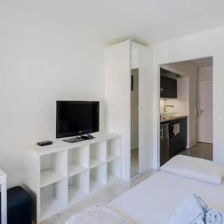 Gioffredo A 2 Pas Massena Climatise Apartment