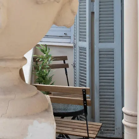 Apartment L23 Staywizus - 1 Bdr Shakespeare 2 Balconies - Clim & Wifi *