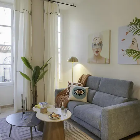 #38 Staywizus - 1bdr Place Massena - Near - Ac & Wifi Apartment Nice