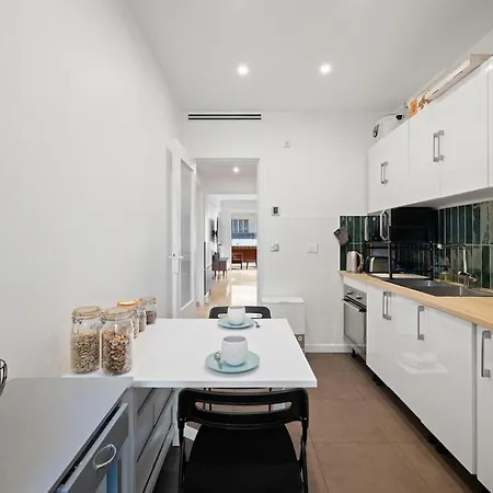 Apartment 110 M2 Family, 3 Bedrooms Ac And Terrace 8 Min Away Nice