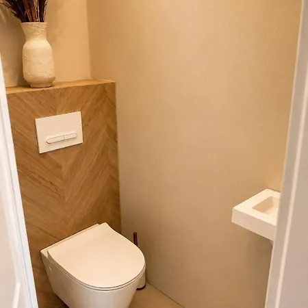 Apartment Completely Renovated 2 Minutes From The Nice