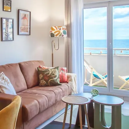 Modern 2-bedroom Sea View, Air Conditioning, Balcony Nice