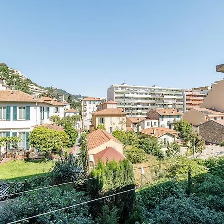 Apartment Spacieux T3 Avec Balcon Confort Et Convivialite