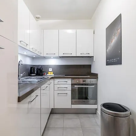 Charming 1 Bdr In The Center *