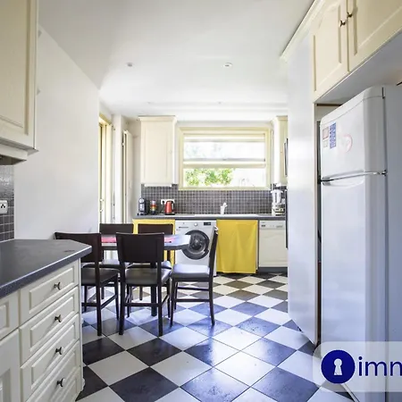 Apartment Spacious With Terrace In The Cimiez District