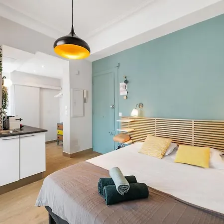 Apartment Bright & Cosy W Terrace Ac Nice