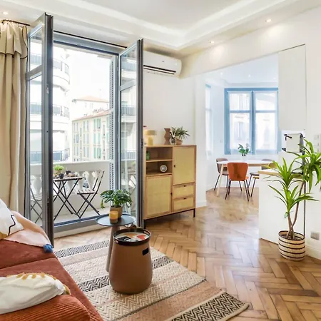 L23 Staywizus - 1 Bdr Shakespeare 2 Balconies - Clim & Wifi * Nice