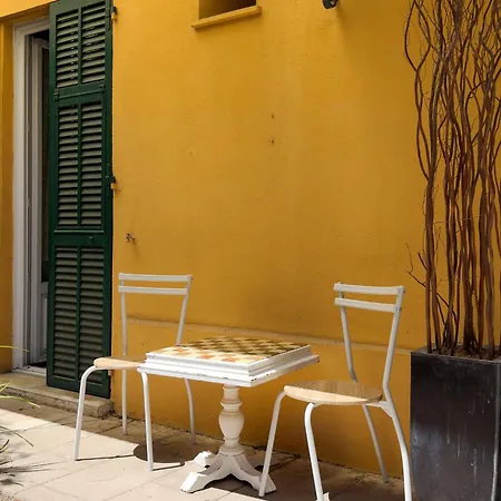 Charming Studio, Balcony With Garden View, Liberation * Nice