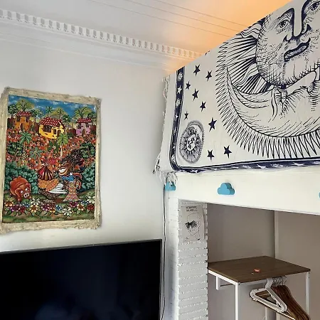 Sleeps 5 - Budget-friendly Flat - And Cozy Apartment *