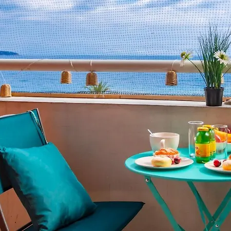 Apartment Modern 2-bedroom Sea View, Air Conditioning, Balcony *