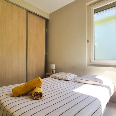 T4 Moderne Climatise - Parking Prive- Terrasse - - Nice