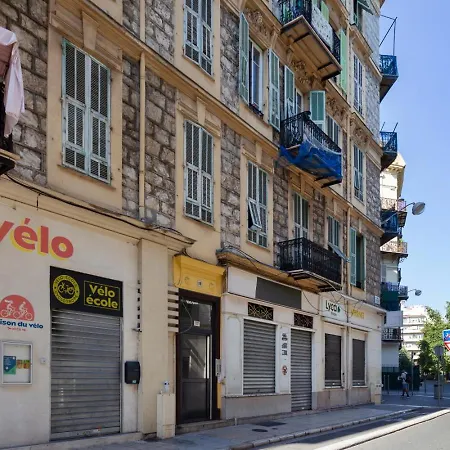 Hyper Centre De 2p Renove Emplacement Ideal Apartment Nice