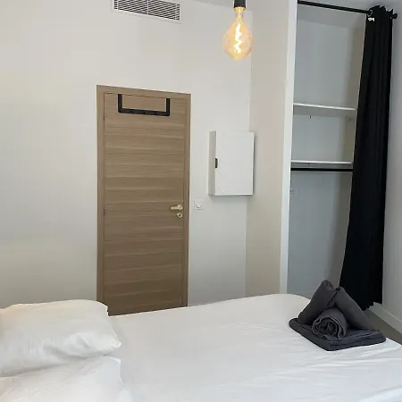 Apartment Joli Appartement Avec Jardin, 2 Chambres, Centre Ville De Nice Nice