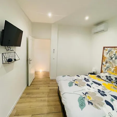 Bel Appartement Avec Toit-Terrasse, 2 Chambres, Centre Ville De Nice