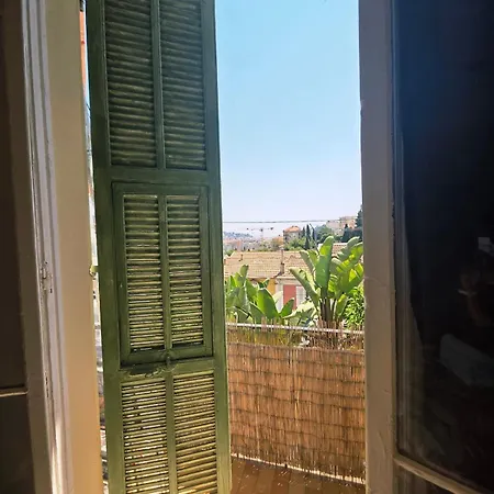 Apartment Charming House With Sea View In