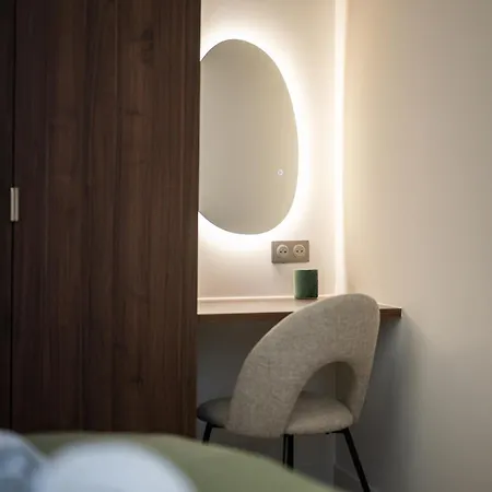 Apartment Luxueux, Equipe En Plein Coeur De Ac-parking - 4 *