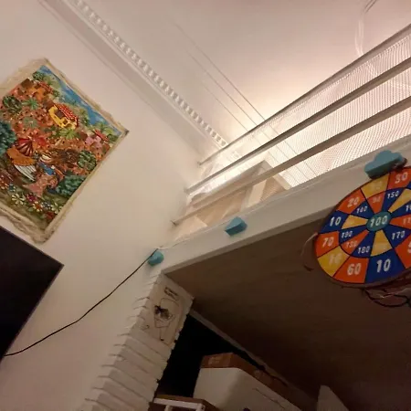 Sleeps 5 - Budget-friendly Flat - And Cozy * Nice