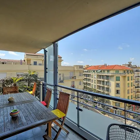 Apartment Lovely 4-bedroom Family In Nice