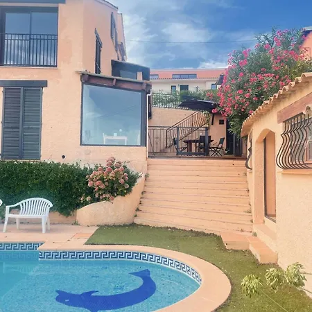 With Pool And Mountain View Apartment Nice