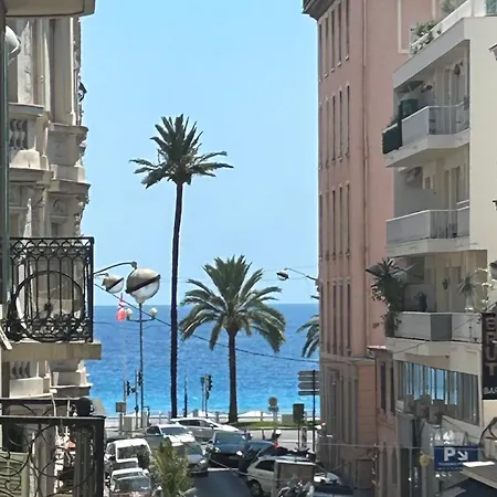 Apartment White Palace - 1 Min - Carre D'or - Promenade