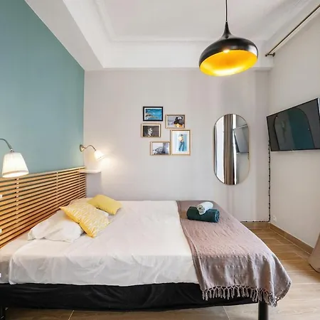 Apartment Bright & Cosy W Terrace Ac Nice
