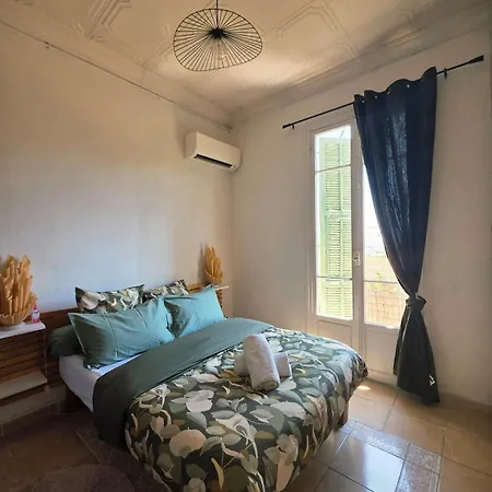 Apartment Charming House With Sea View In