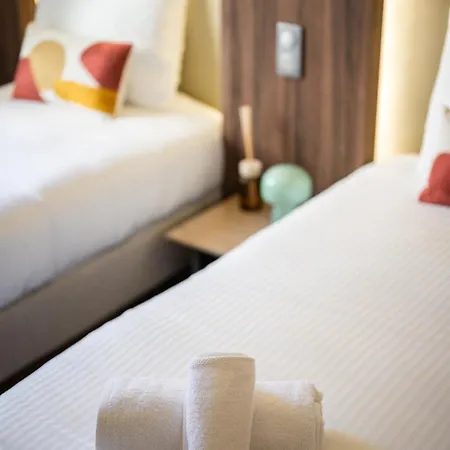 Apartment Luxueux, Equipe En Plein Coeur De Ac-parking - 4