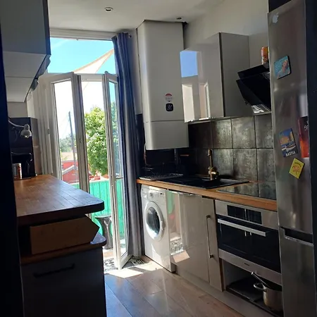 2p Renove Dans Bel Immeuble Nicois De Caractere Apartment *