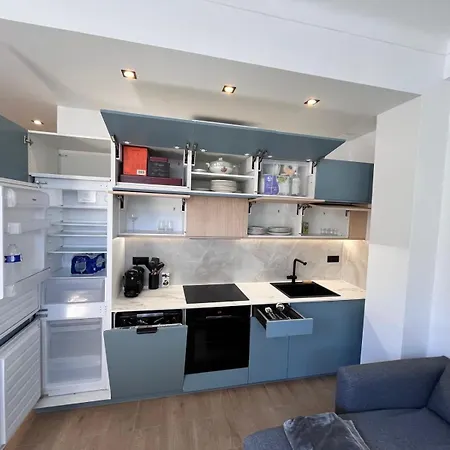 Terrasse 4 A 6 Personnes De Gamme Port, Riquier Apartment