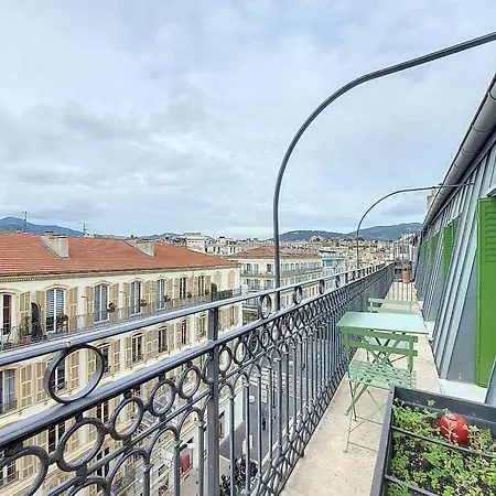 Apartment S10 Staywizus - Duplex 3 Bdr Ac Wifi Balcony 10 Mins *