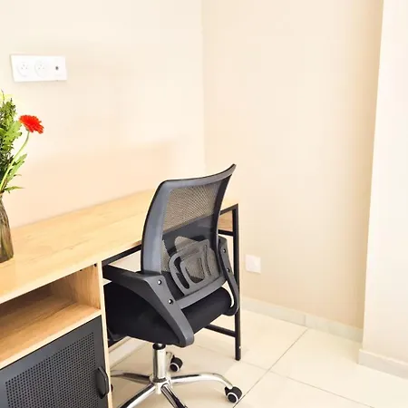 T4 Moderne Climatise - Parking Prive- Terrasse - - Nice