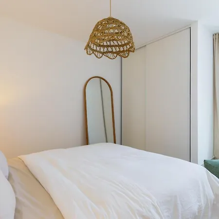 Spacious With Terrace And Parking Apartment Nice