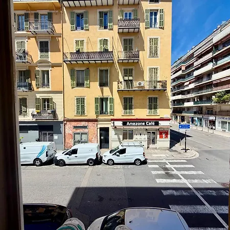 Apartment Escapade Nicoise Au Port Cosy Pour 2
