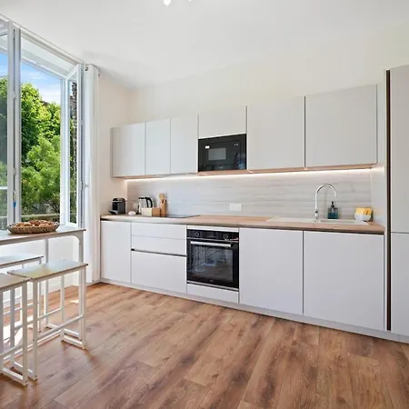 Apartment Spacious In Port Of Nice
