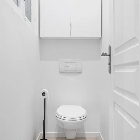 Apartment Relaxation & Comfort Design With Ambient Led