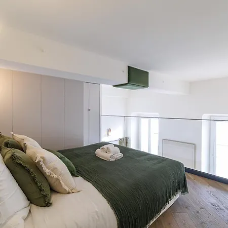 Apartment 20 Quai Lunel - Loft Vue Port De - 2 Mezzanine - Climatise *