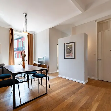 Apartment Bright 2 Center