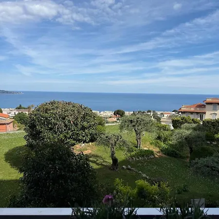 Stunning Sea View 2 Bedroom In Apartment Nice