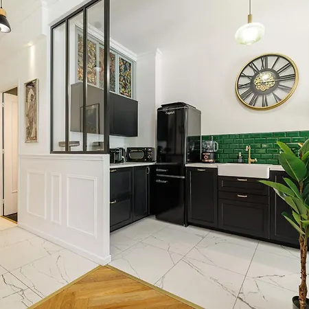 Peaceful 1 Bdr & Large Sunny Terrace - Bail Mobilite Apartment