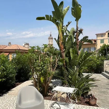 Unique Dans Le Vieux-nice! Avec Jardin Et Terrasse