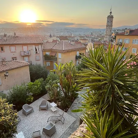 Apartment Unique Dans Le Vieux-nice! Avec Jardin Et Terrasse *